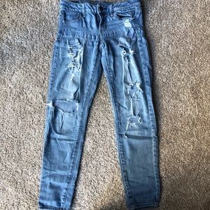 American Eagle Size 2 Distressed Jeggins